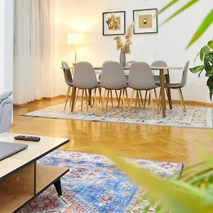 https://apt-caragiale.bucharesthotelsnow.com